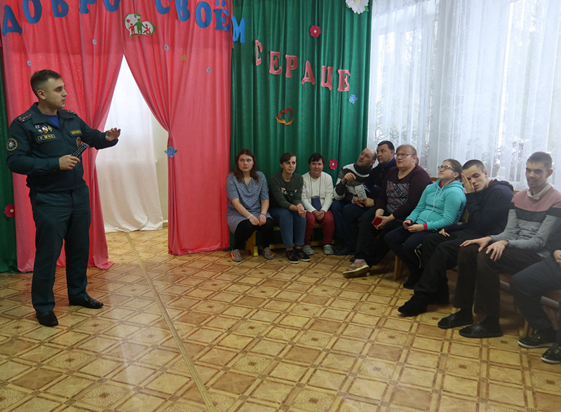Спасатели: «Рогачевцы, зима прекрасна, когда безопасна!»