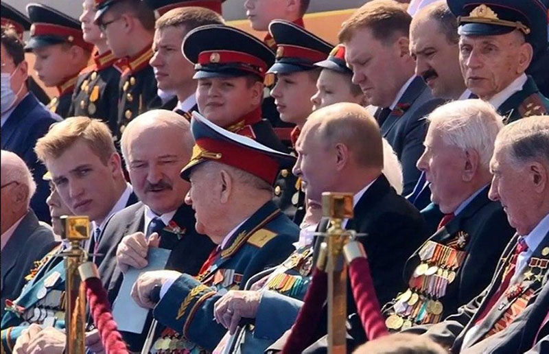 Александр Лукашенко в Москве принимает участие в параде по случаю 75-летия Победы в Великой Отечественной войне