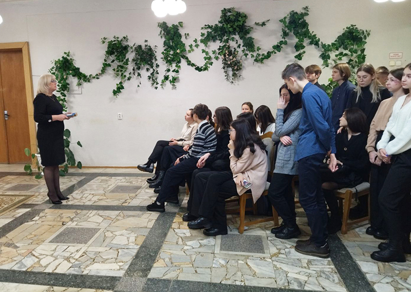 В отделе загс Рогачевского райисполкома прошла встреча с учащимися СШ № 2 г.Рогачева