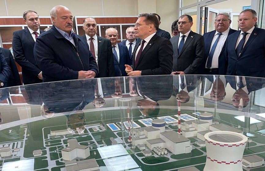 Александр Лукашенко посещает БелАЭС
