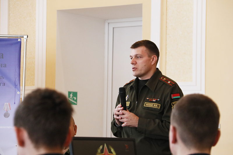 Поговорили о мире, истории, патриотизме