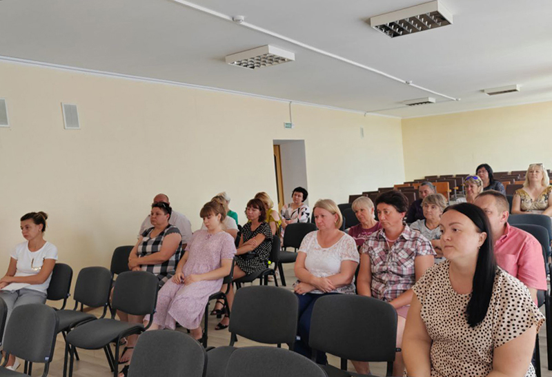 Единый день информирования в агрогородке Довск. О чем говорили?