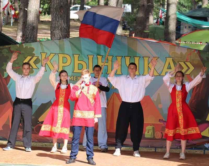 Миссия выполнена: крыничане попрощались до новых встреч