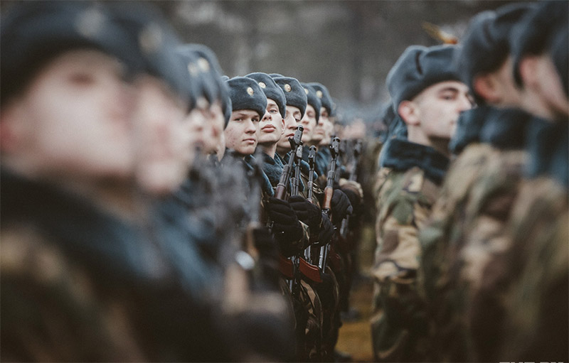 В Рогачевском районе продолжается сверка учетных данных военнообязанных