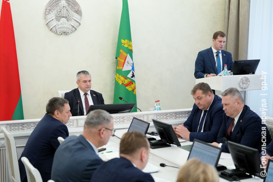 Дойдем до каждого уголка… На аппаратном совещании в облисполкоме обсудили тему благоустройства и наведения порядка на земле