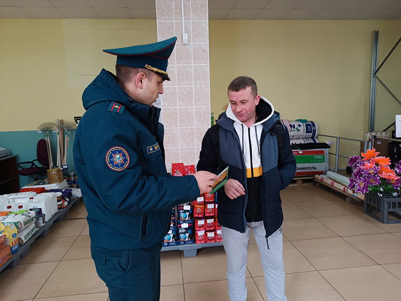 Опасность сжигания травы: последствия и меры предосторожности