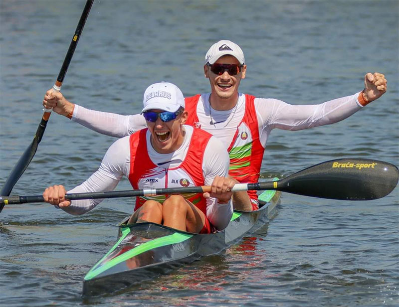 Рогачевский байдарочник Роман Захаренко выиграл чемпионат мира. Дважды!