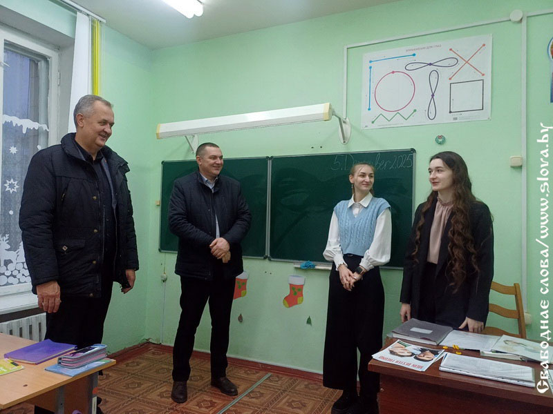 Диалог на местах: народные избранники встретились с жителями Озеранского сельсовета