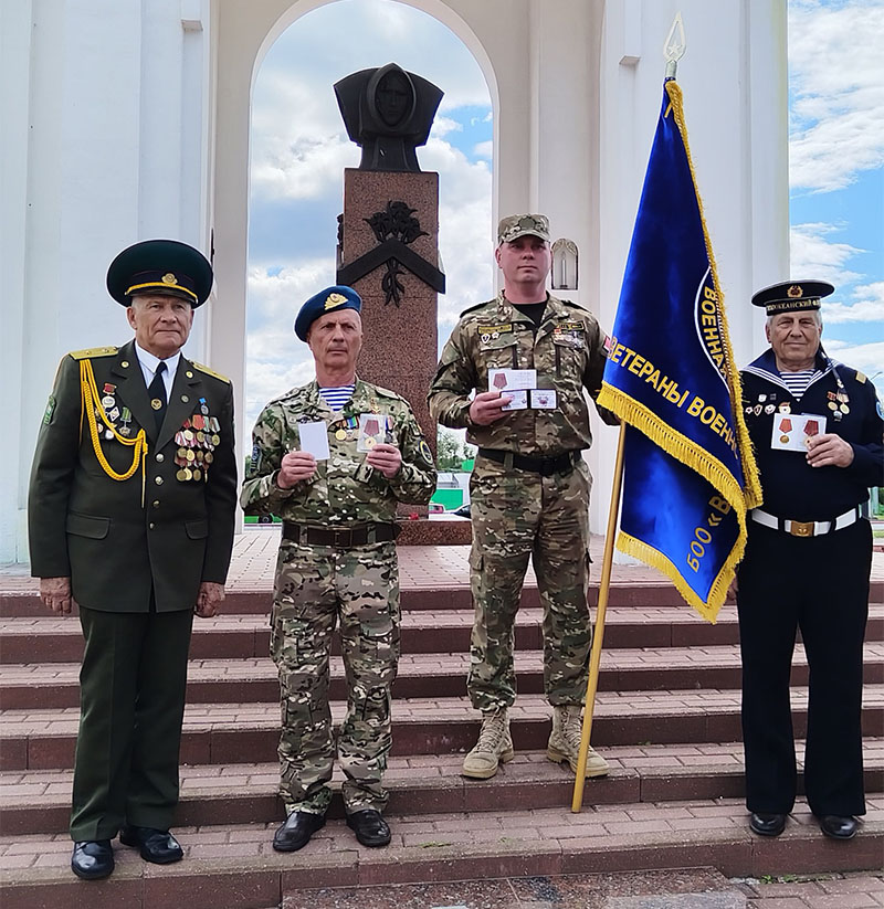 Юбилейная медаль для ветерана спорта и военной разведки Юрия Столярова 