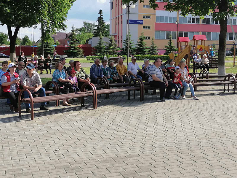 В рогачевском летнем амфитеатре – культурный сезон