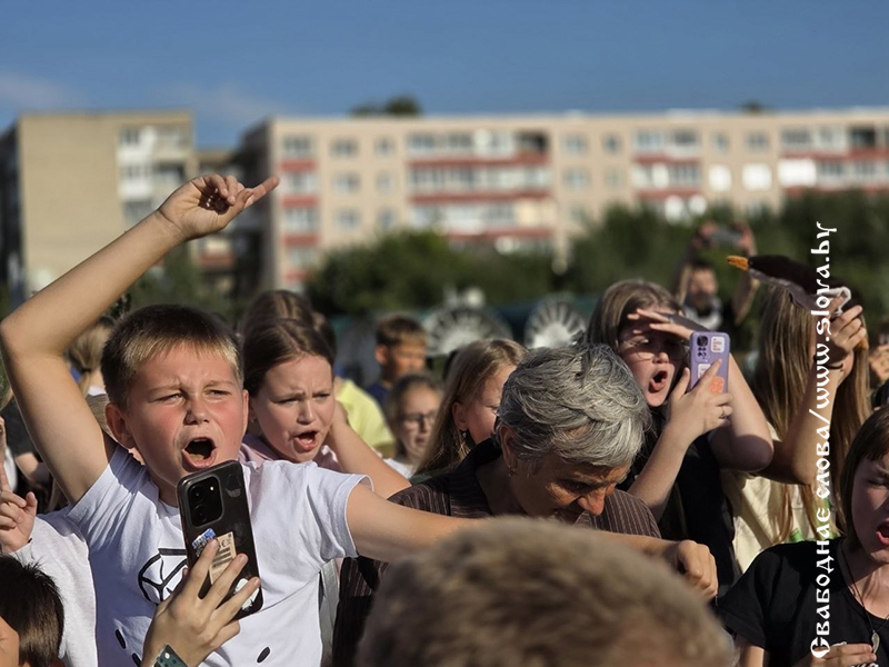 Самый сладкий день: как прошел праздник мороженого в Рогачеве 
