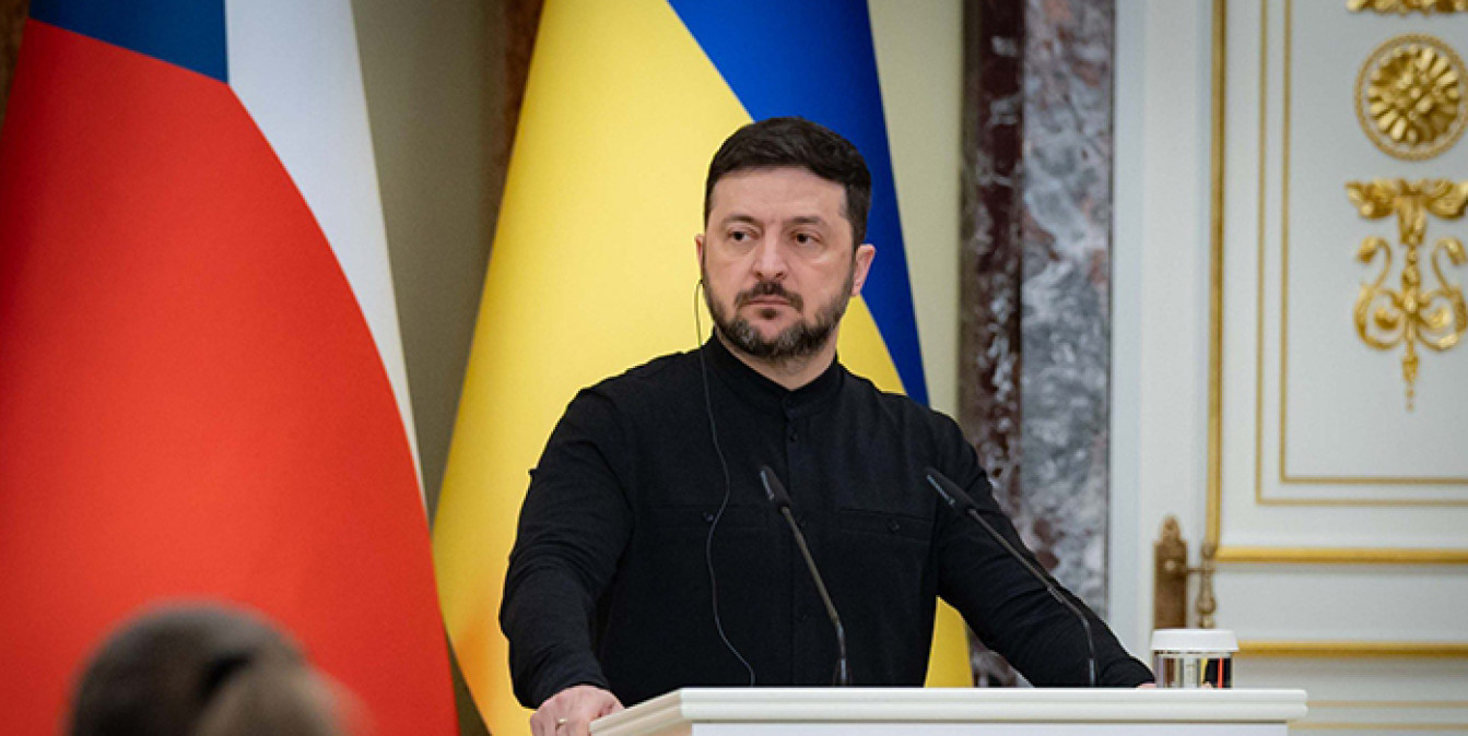 Зеленский анонсировал трехсторонние переговоры России, США и Украины в ОАЭ
