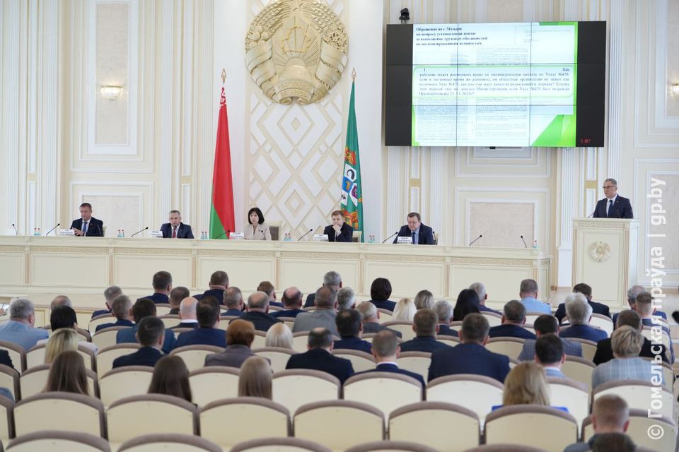 "Не наших" вопросов не бывает. В Гомеле прошло выездное расширенное заседание Президиума Совета Республики