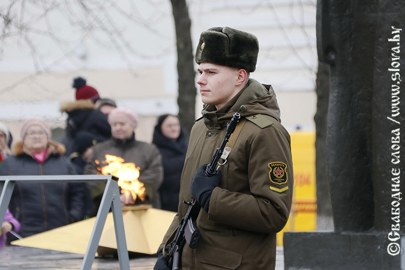 Поклонимся великим тем годам: рогачевцы отпраздновали юбилей свободы