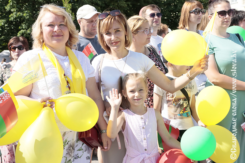 ФОТО- и ВИДЕОРЕПОРТАЖ с празднования Дня Независимости Республики Беларусь в Рогачеве
