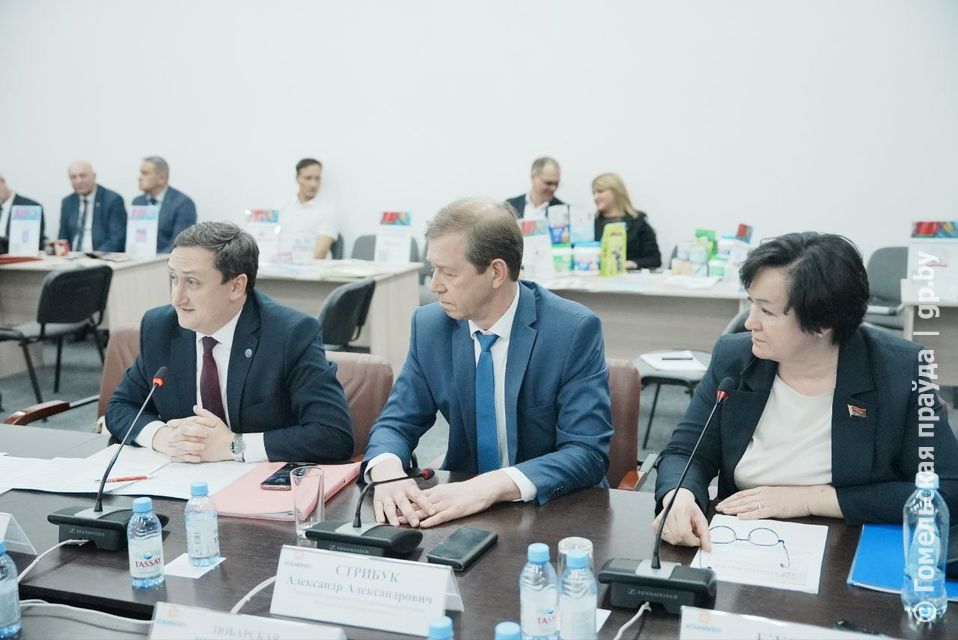 Встреча придала новый импульс: в Караганде подписали новые соглашения о сотрудничестве с гомельчанами