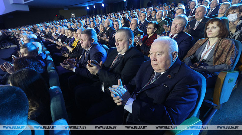 Лукашенко на ВНС предложил реализовать проект "Здоровая нация"