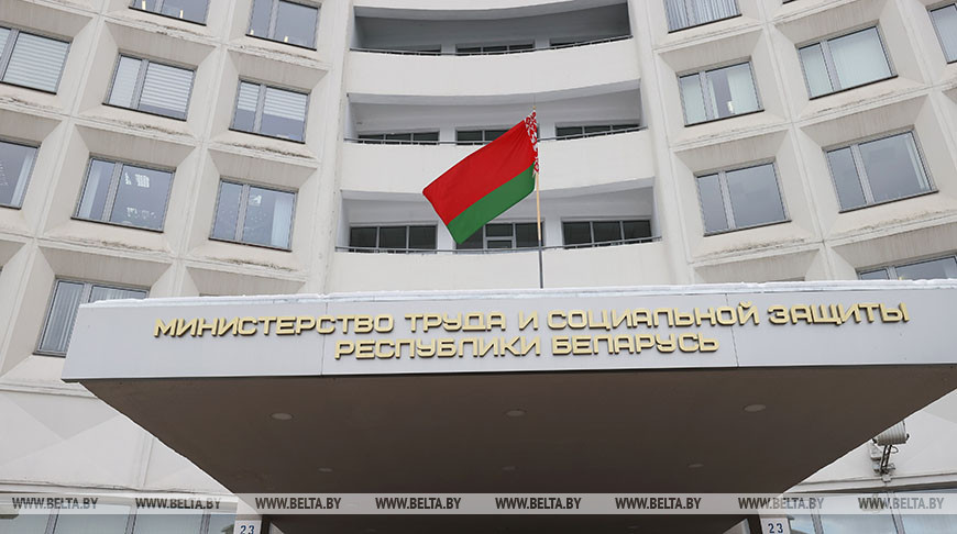 Минтруда: средний размер пенсии по возрасту в феврале составил Br932
