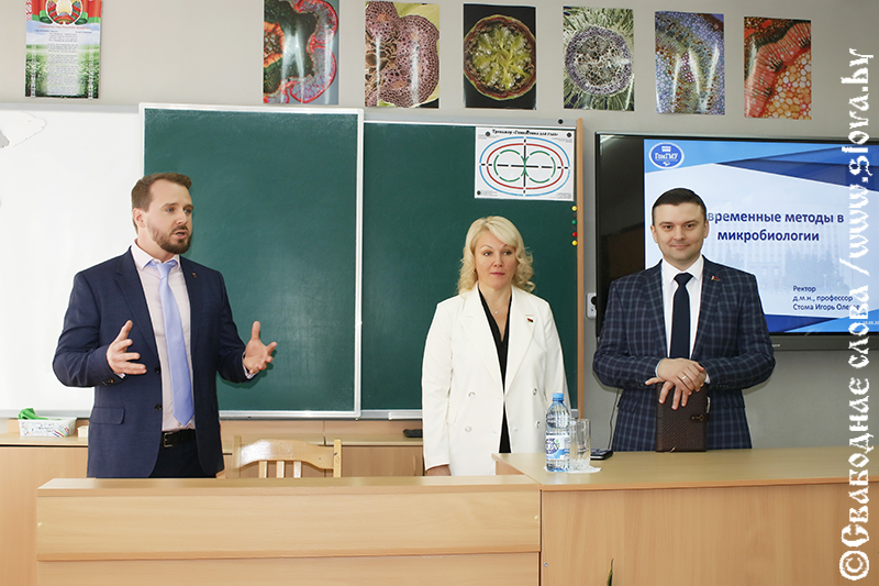 Белый халат – аванс в будущую профессию