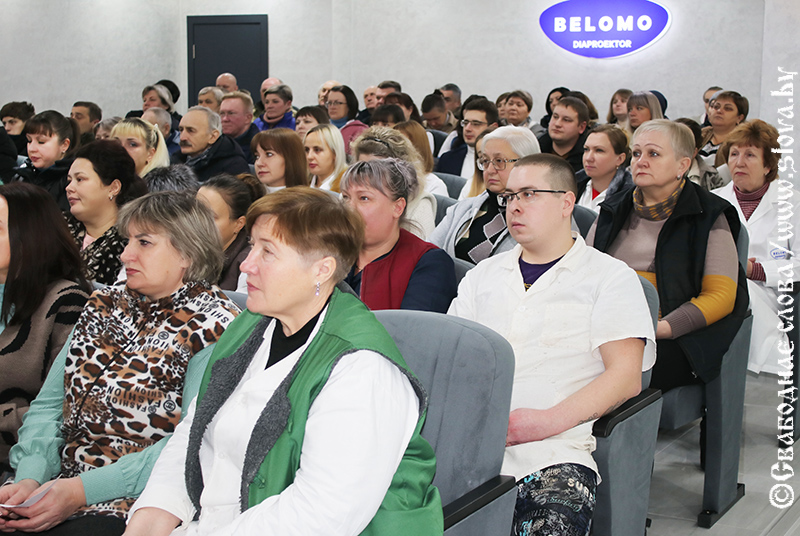 О чем глава района говорил с работниками ОАО «Рогачевский завод «Диапроектор»?