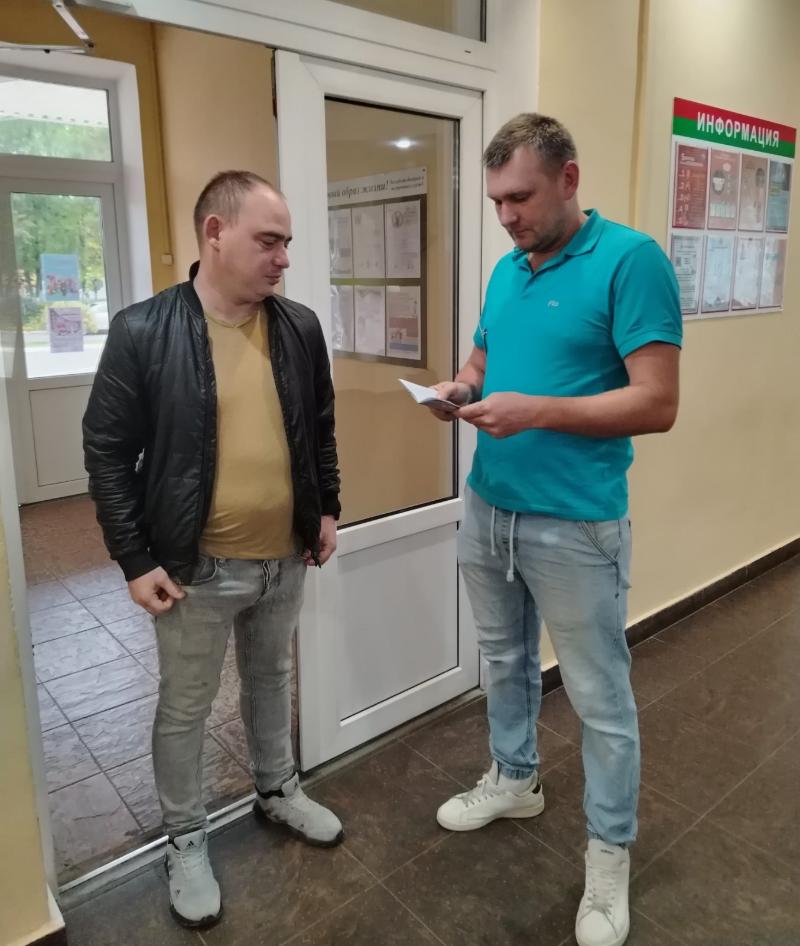 Рогачевские мужчины оттачивают военные навыки