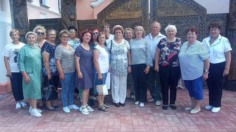 Рогачевские ветераны побывали в гостях у коллег из Ветки