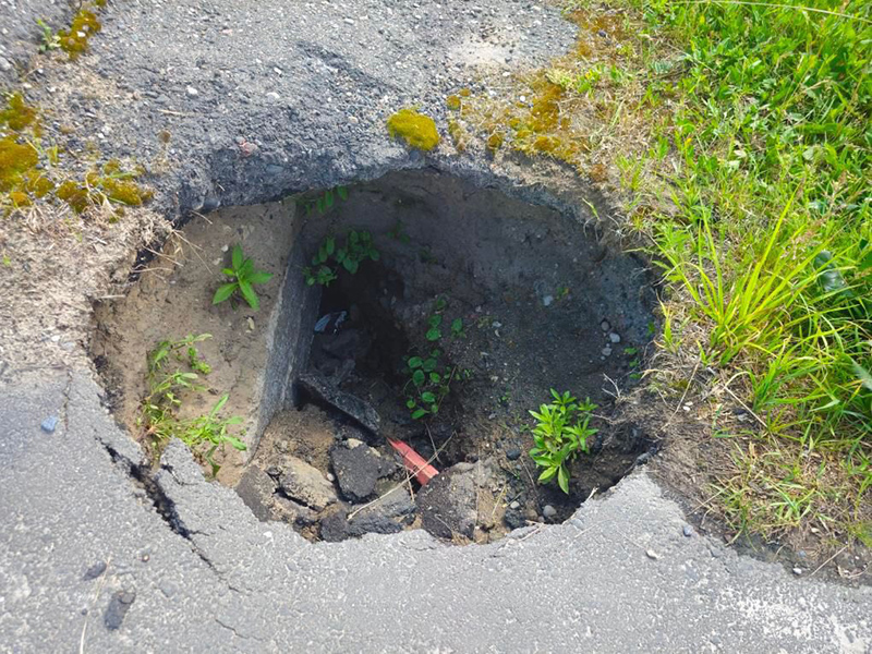 Опасная промоина в Рогачевском районе