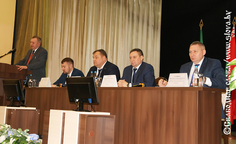 В Рогачевском районе проходит областной семинар-учеба по темам: "Агрономия", "Коррупционные риски"