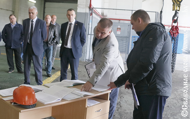 Влияет ли охрана труда на экономику предприятия? Ответ искали в ОАО «Тихиничи»