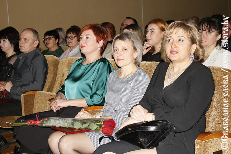 Помощь по призванию: работников органов социальной защиты Рогачевского района поздравили с профессиональным праздником