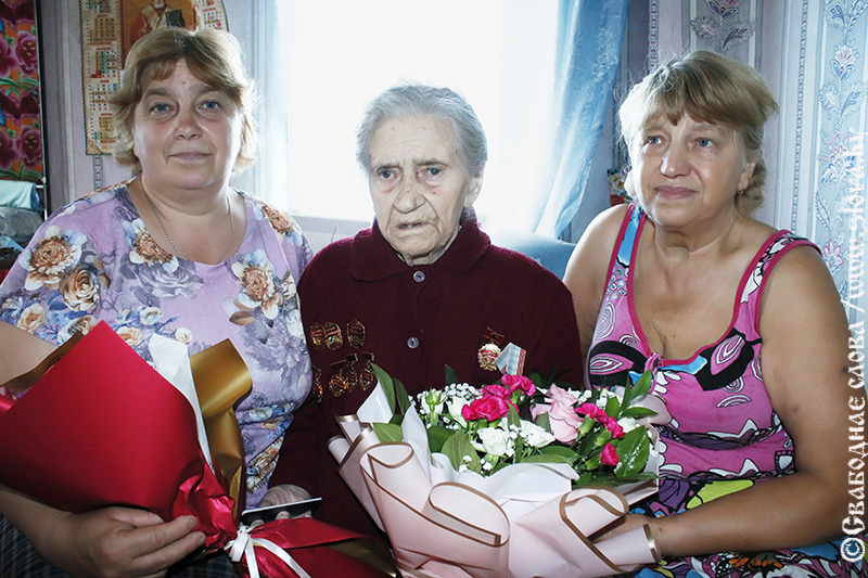 В 100 лет – новый паспорт