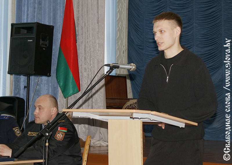 Воспитание в семье или школа справится?