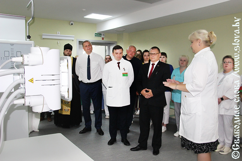 Шаг к здоровью: в Рогачевской ЦРБ открыли новый рентгенкабинет с уникальным аппаратом