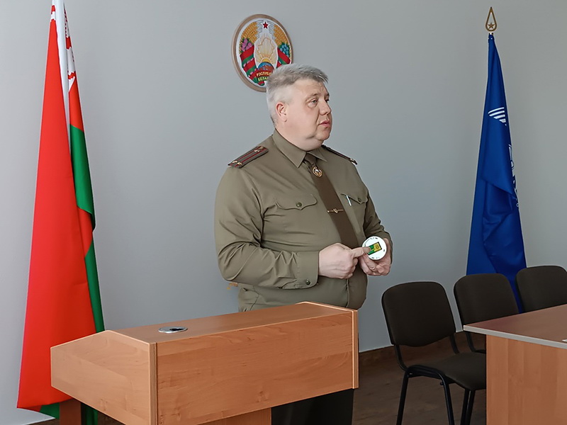 «Безопасность – дело общее!»: спасатели Рогачевщины проводят встречи с трудовыми коллективами города