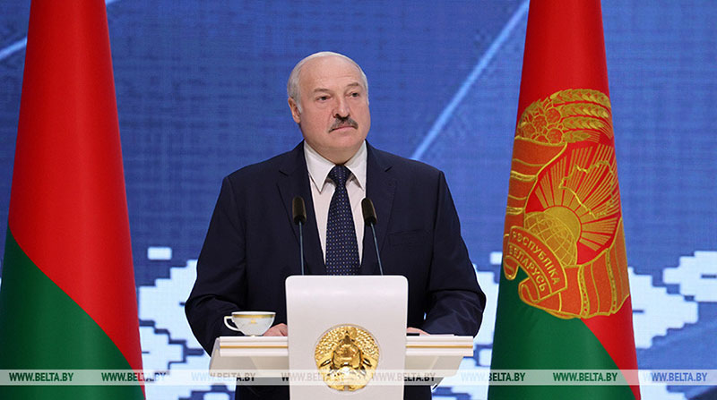 Лукашенко: мы знаем как жить, и живем на своей земле