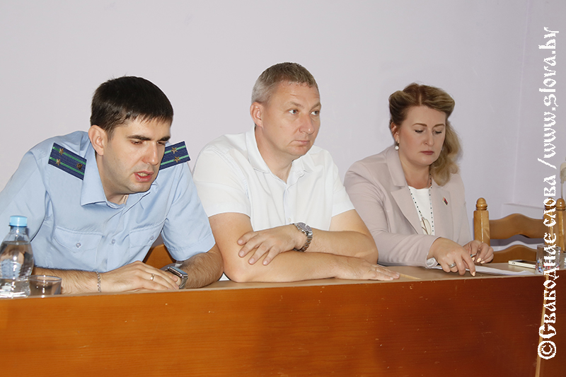 Поговорили о важном: юбилей воссоединения и расследование геноцида