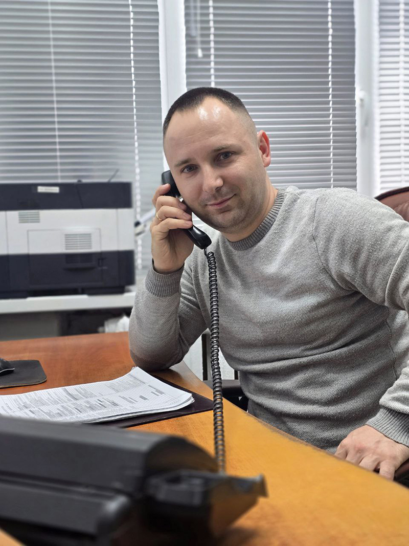 Денис БАТУРОВ:  «Я люблю жизнь…  И, по-моему, это взаимно!»