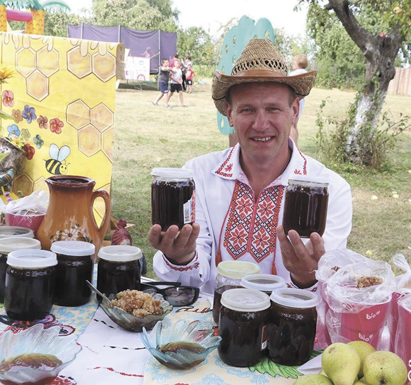 За яблоками и медом – на Рогачевщину
