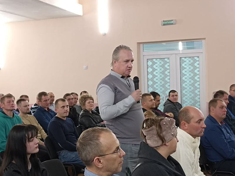 Защита, ласковое слово и дельный совет: на Рогачевщине прошла вторая конференция отцов