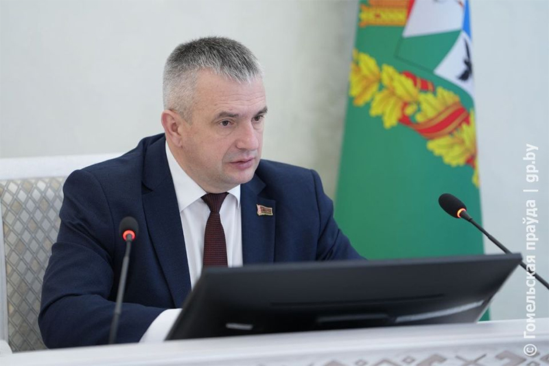Не меньше 11 тысяч гектаров в сутки: губернатор провел совещание по вопросам сельского хозяйства