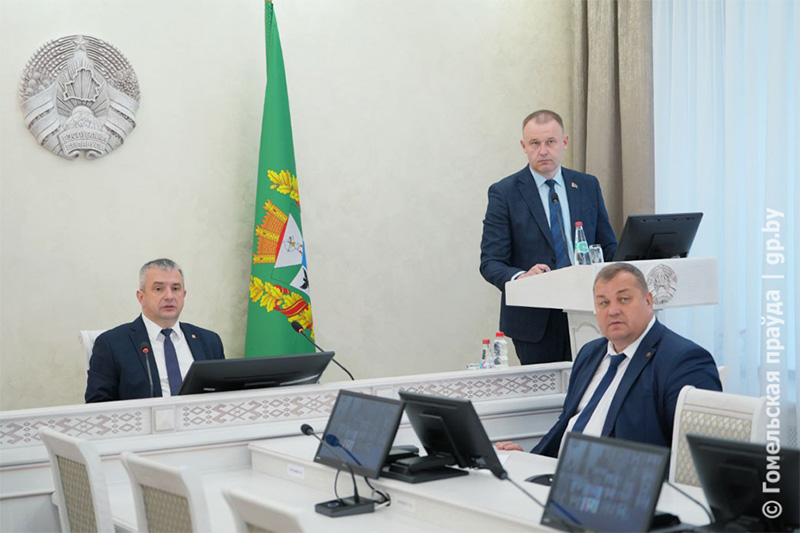 Погода для аграриев идеальная, не расслабляйтесь: совещание по вопросам сельского хозяйства провел председатель облисполкома Иван Крупко