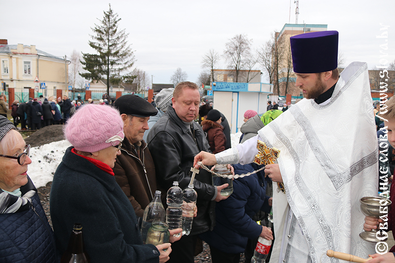 Крещение на Рогачевщине: окунались в иордань и согревались чаем
