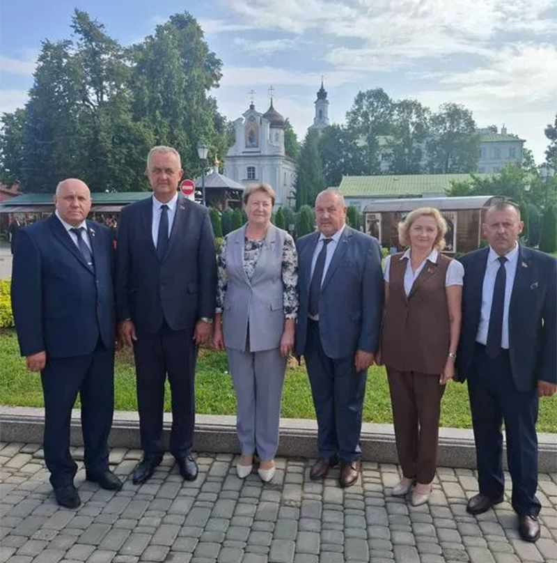 Решать вопросы вместе с людьми
