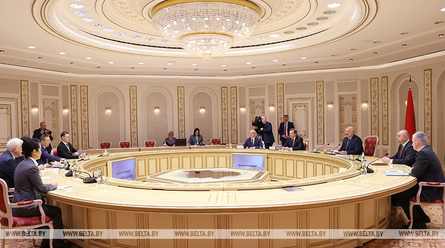 Лукашенко отметил активизацию контактов с Калмыкией, но настоящий прорыв еще впереди