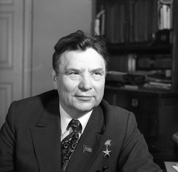 Танк як сімвал змагання  за народную справу