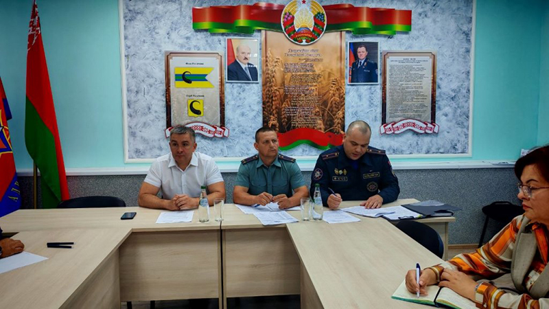 Актуальные вопросы безопасности рассмотрели на заседании комиссии по ЧС в Рогачеве