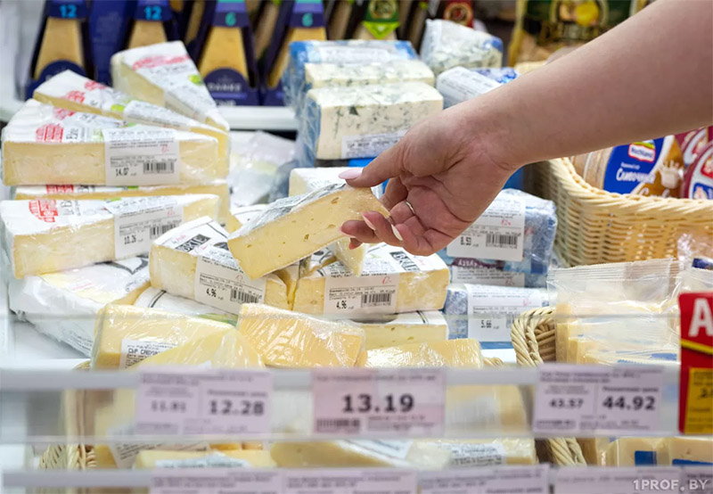 Молочка подорожала, овощи подешевели. Как изменились цены на продукты в августе